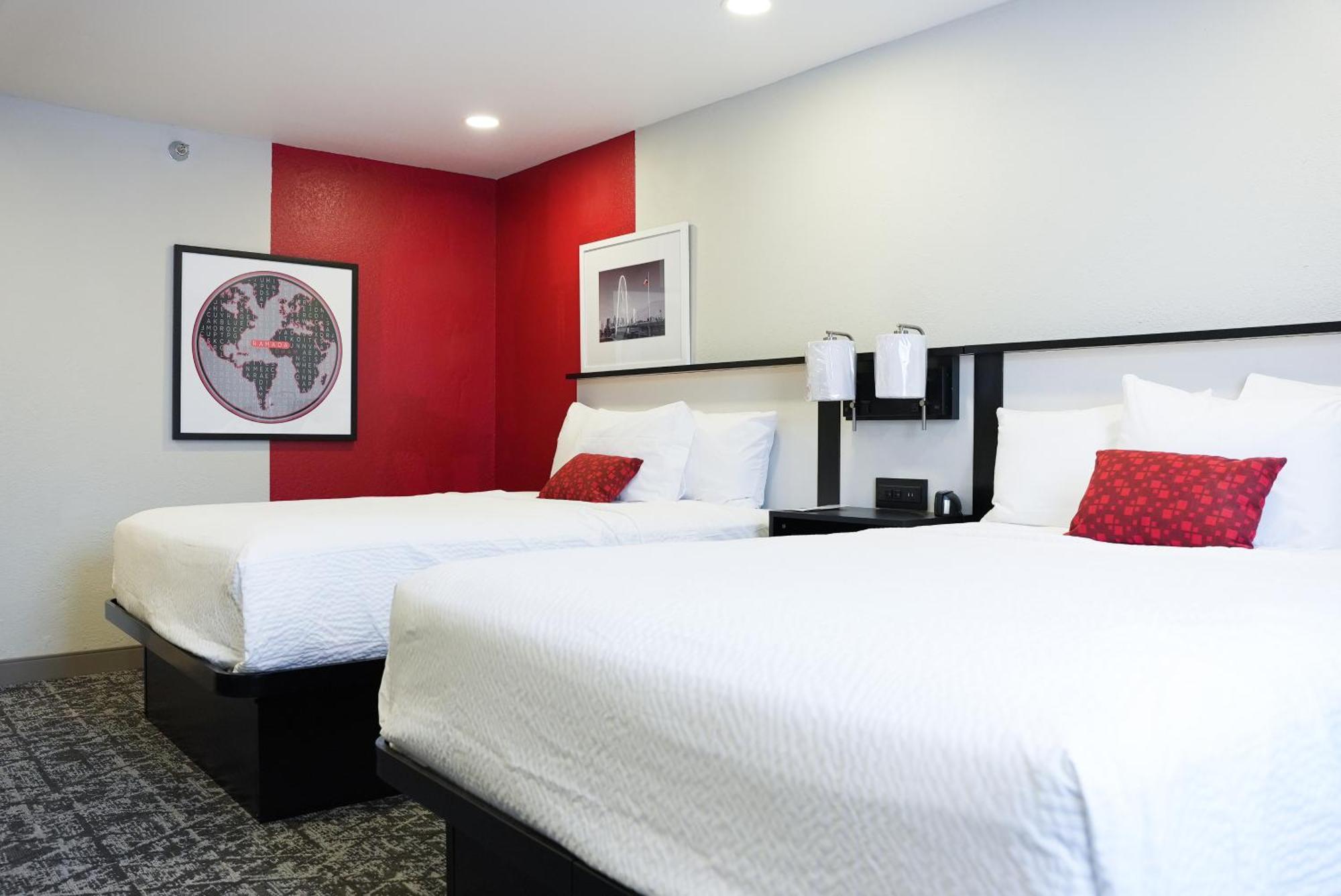 Hotel Ramada By Wyndham Dfw Airport Irving Exterior foto